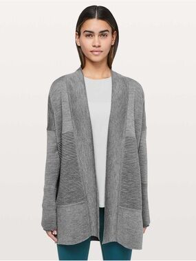 Lululemon Sit In Lotus Wrap | Gray